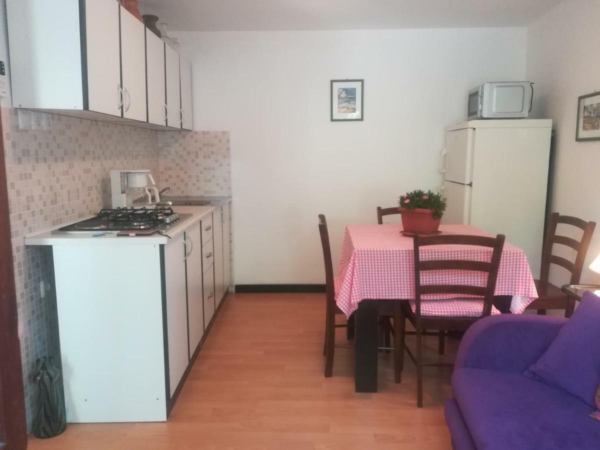 Apartman Legac Stari Grad Exterior foto